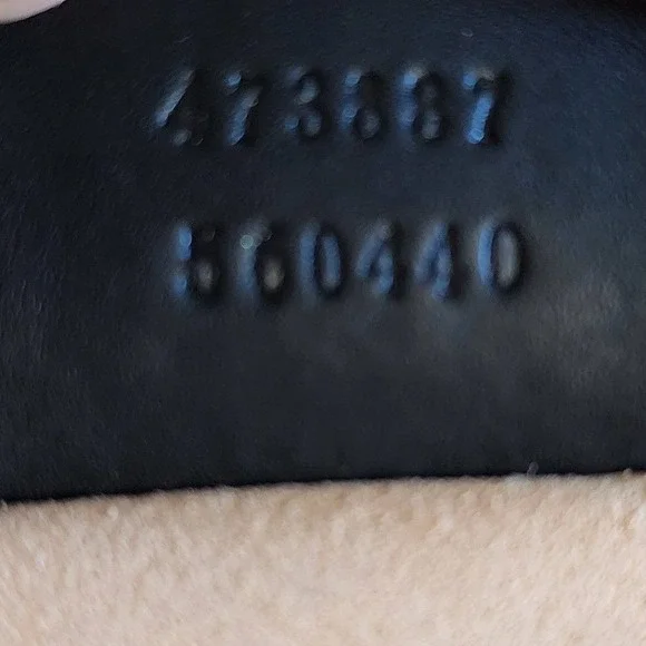 Gucci Bee Supreme Tote GG Monogram Gold Metallic Canvas Black Leather 473887 - Picture 5 of 9